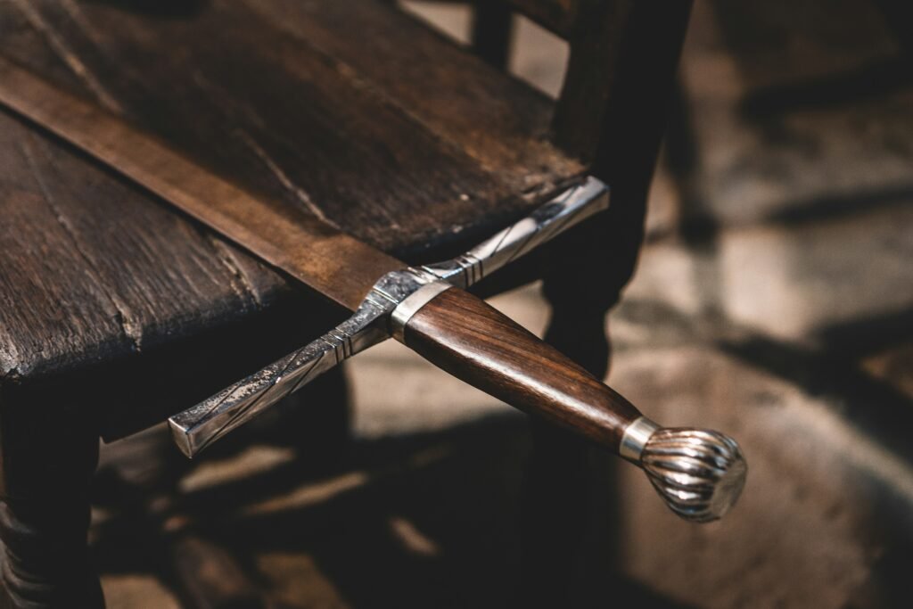 Does Luke 22:36 teach Christians to arm themselves?